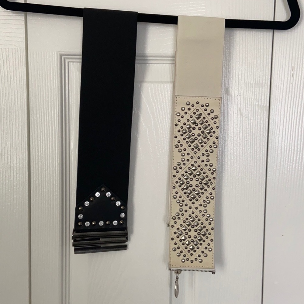 Lady’s elastic belts